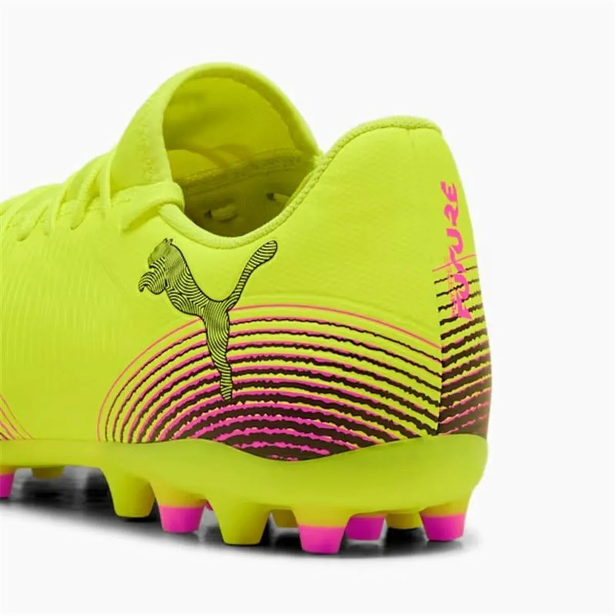 BOTAS DE FÚTBOL PARA ADULTOS PUMA FUTURE 8 PLAY MG