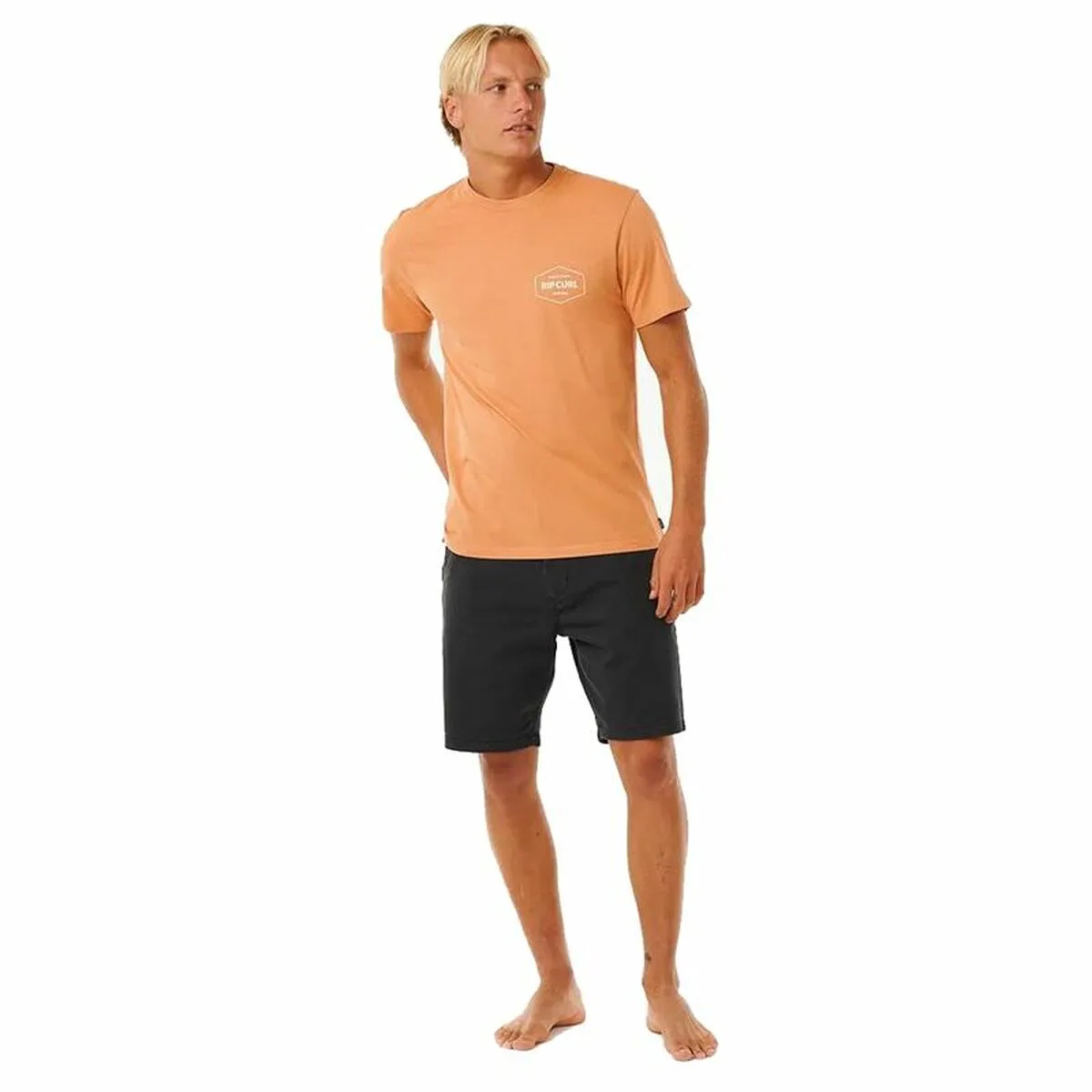 CAMISETA DEPORTIVA DE MANGA CORTA RIP CURL STAPLER  MARRÓN CLARO