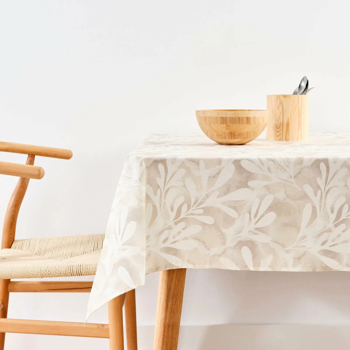 MANTEL RESINADO ANTIMANCHAS BELUM 0120-402 MULTICOLOR 300 X 150 CM