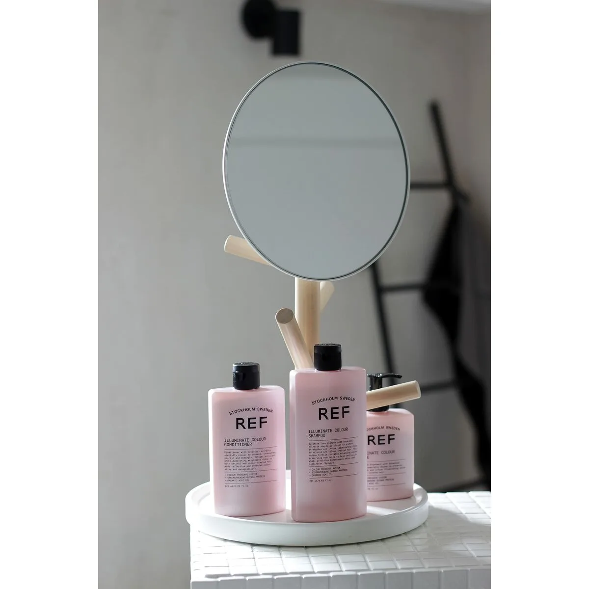 CHAMPÚ REVITALIZADOR DEL COLOR REF ILLUMINATE COLOUR 100 ML