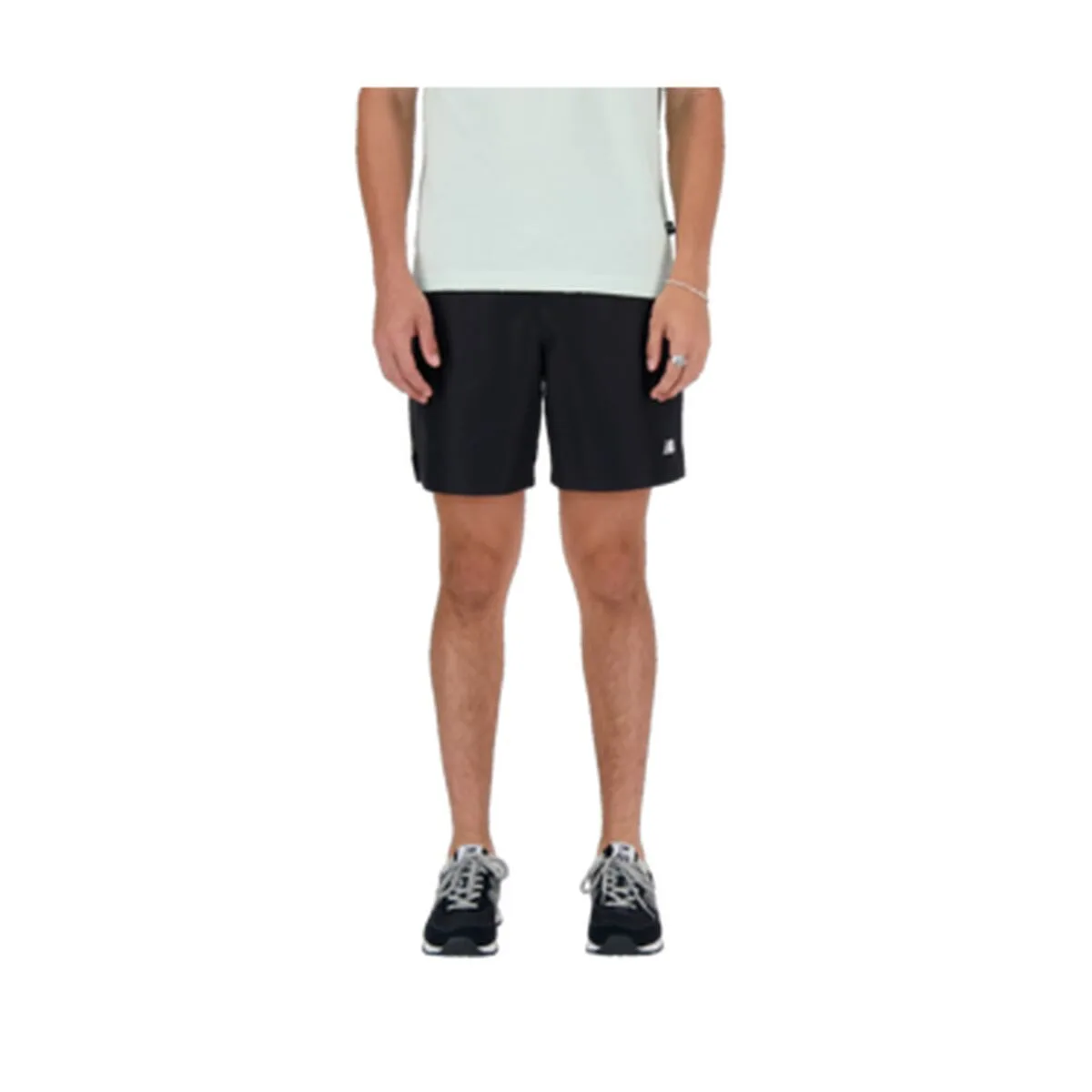 PANTALONES CORTOS DEPORTIVOS PARA HOMBRE NEW BALANCE ESSENTIALS SHORT 7 MS41501  NEGRO