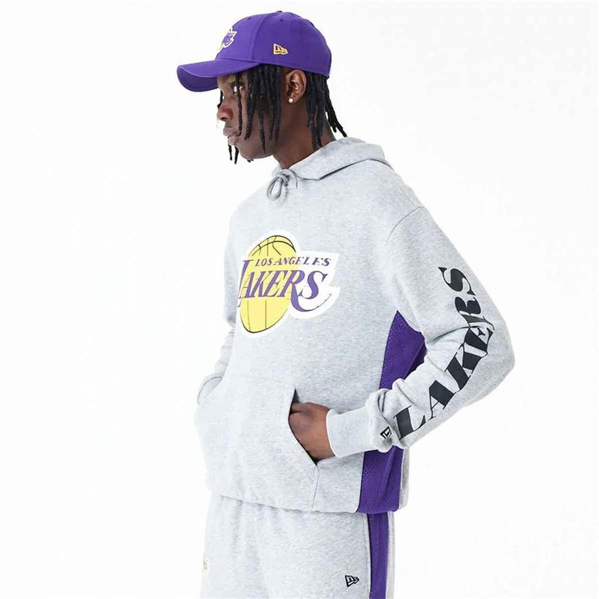 SUDADERA CON CAPUCHA HOMBRE NEW ERA LA LAKERS NBA GRIS